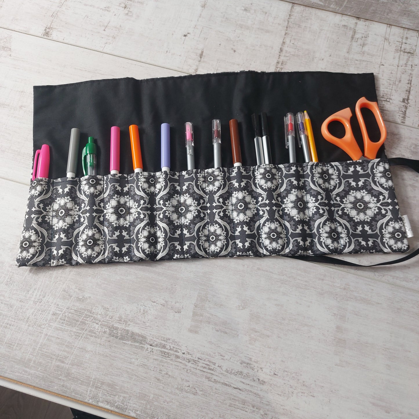 Multi Tool Organiser Roll for pens, markers, craft tools.