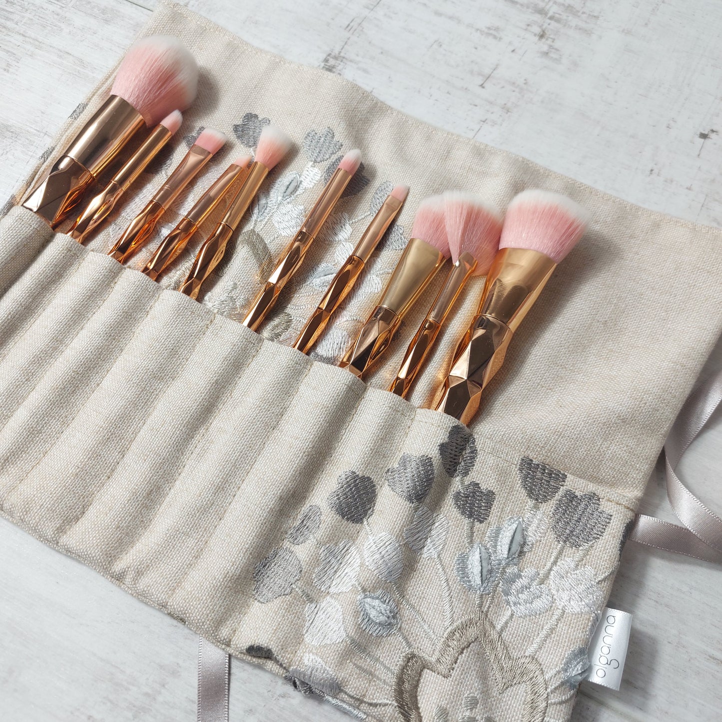 10 Make Up Brushes in a Handmade Case