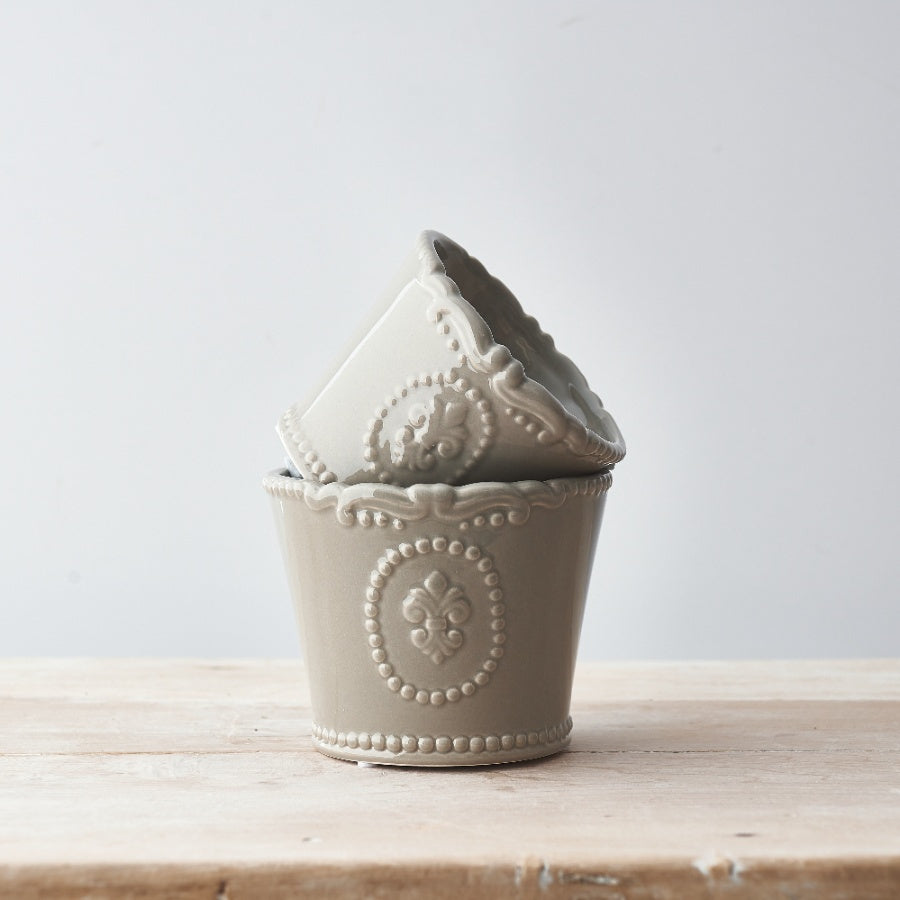 Plant pot - grey