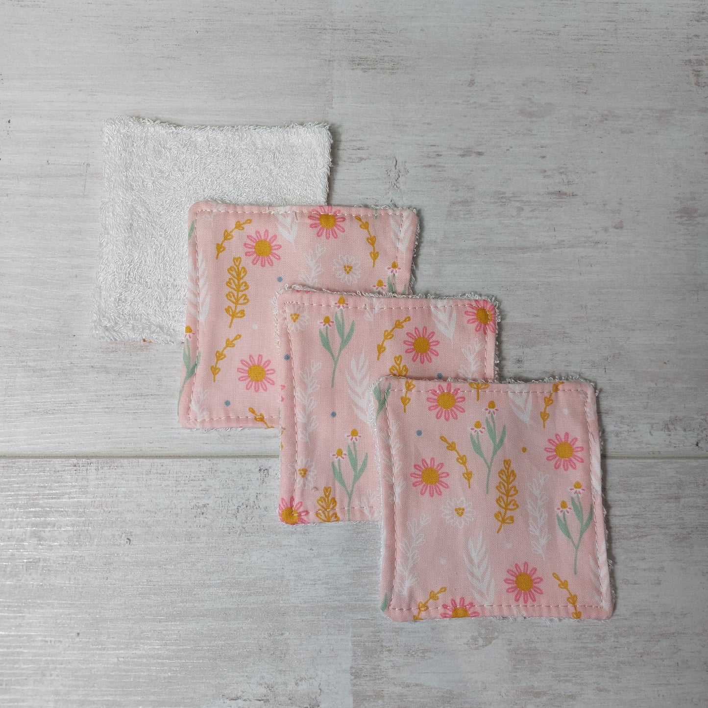 Pale Pink Floral Skincare Set – A Thoughtful Mother’s Day Gift