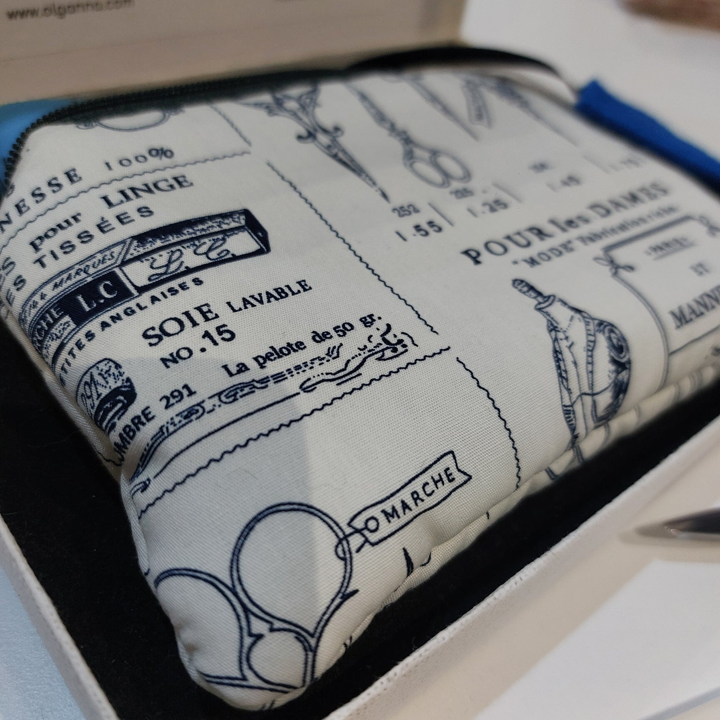 Sewing Kit Gift Set Parisien Haute Couture