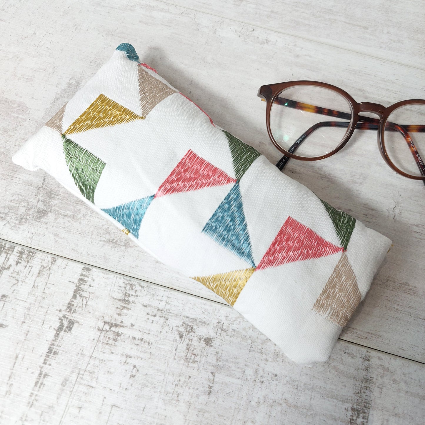 Greetings Card and Glasses Case Set