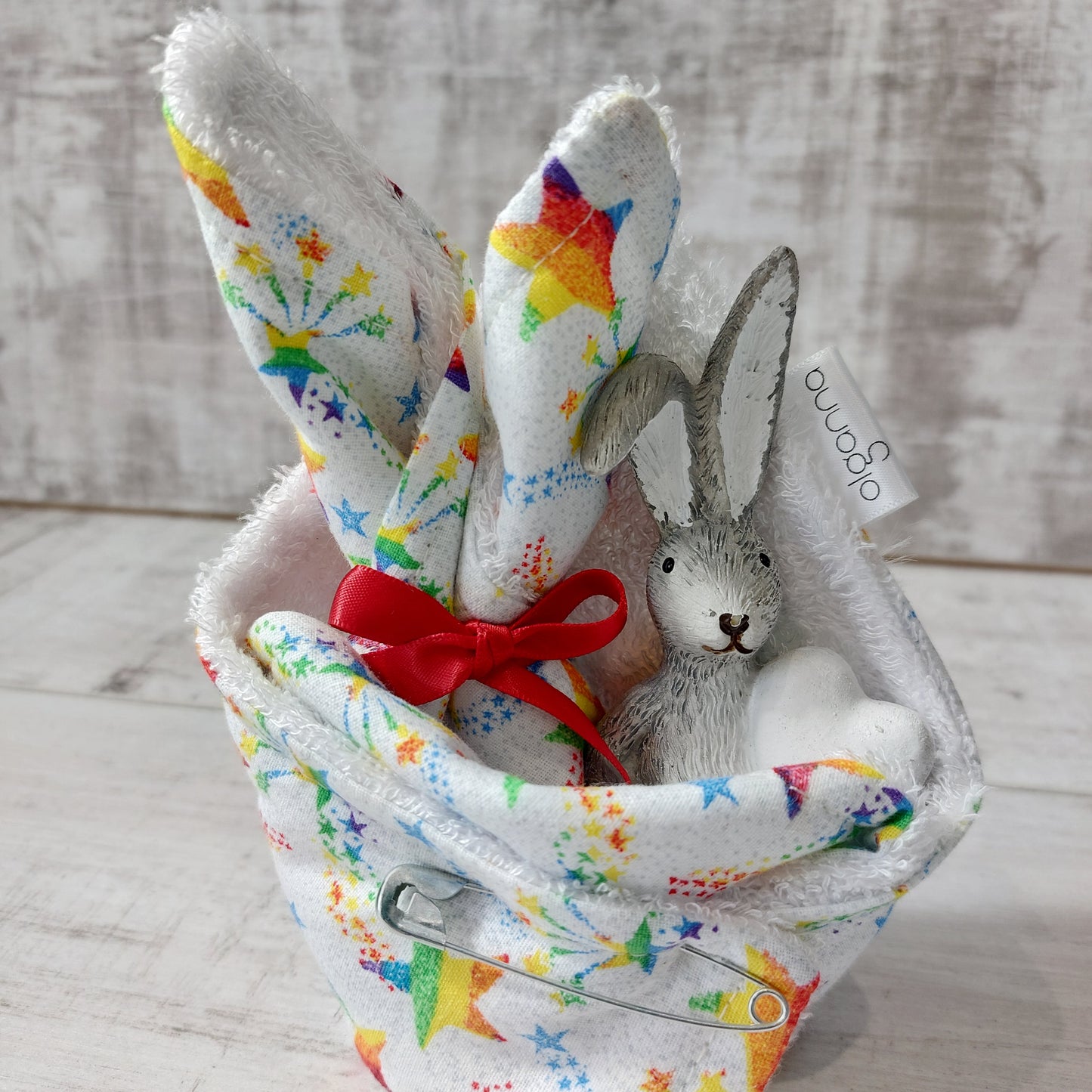 Cute Newborn Gift Set with Reusable Wipes and Bunny Figurine