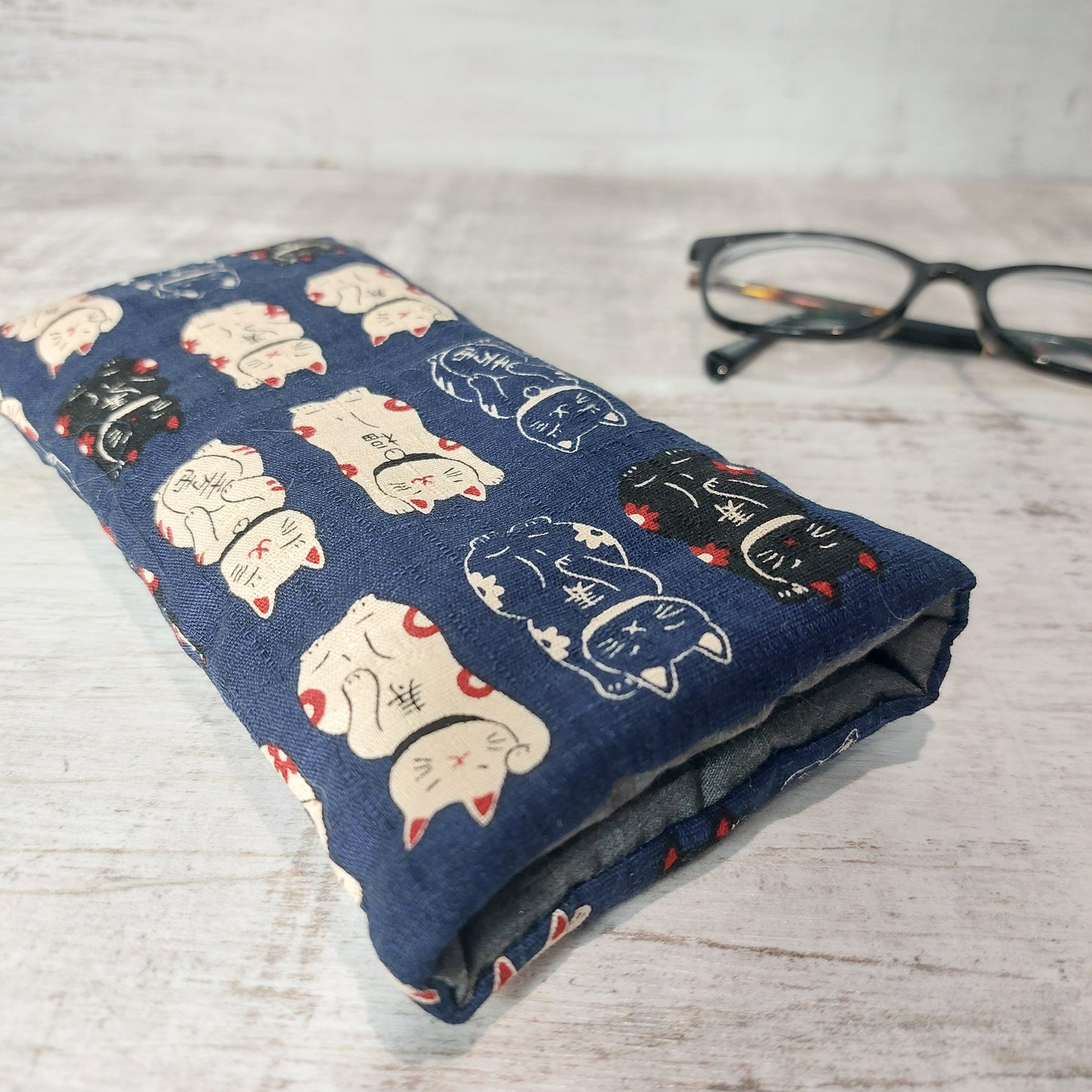 Lucky Cat Glasses Case in Navy Blue