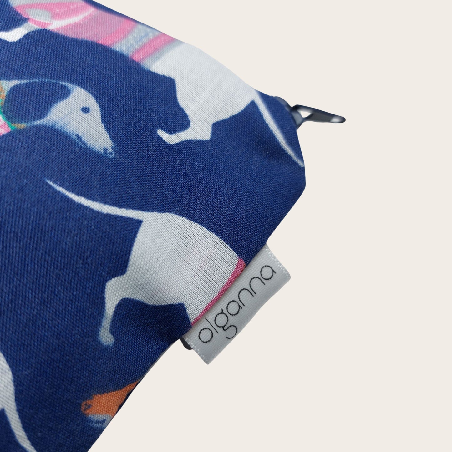 Sausage Dog Makeup Bag – Cute, Practical, and Perfect for Everyday Essentials