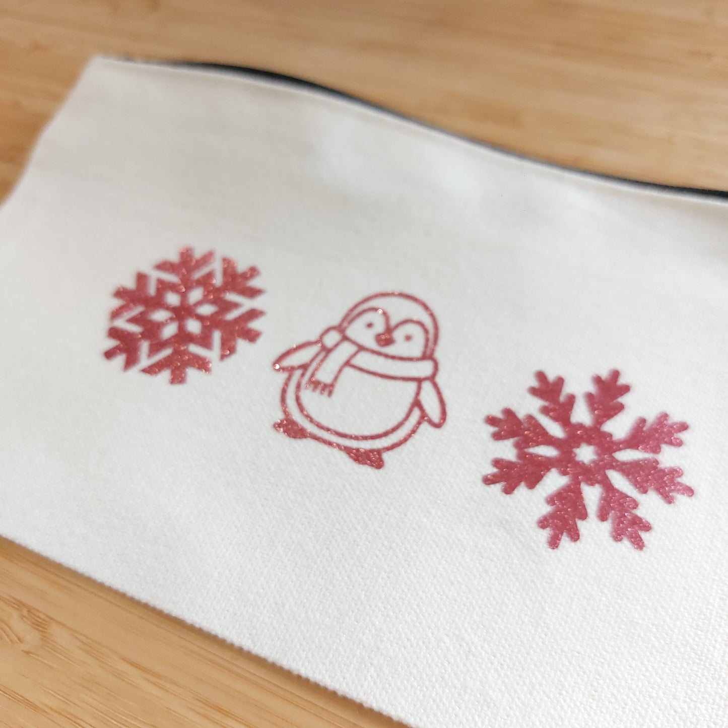 Winter Gift Set with Zip Bag, Reusable Cotton pads and Compact Mirror