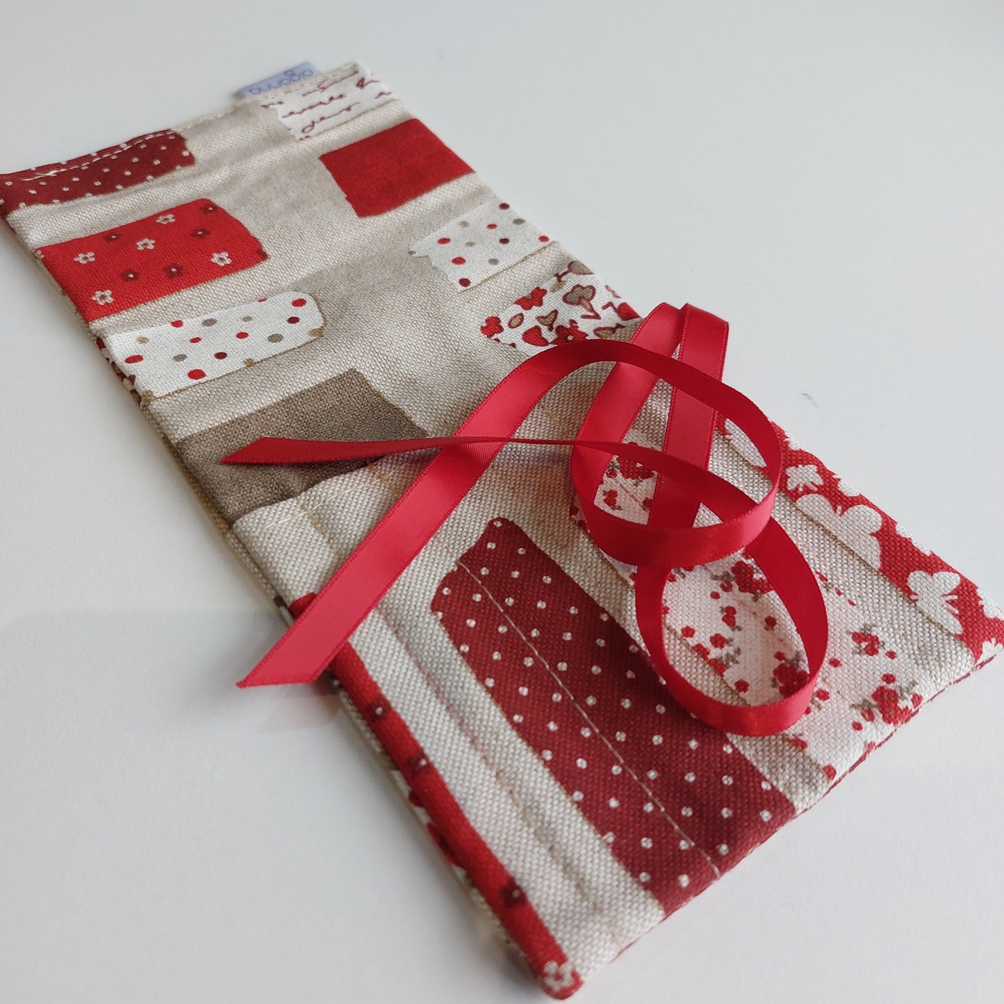 Mini Crochet Hook Case Complete with Hooks