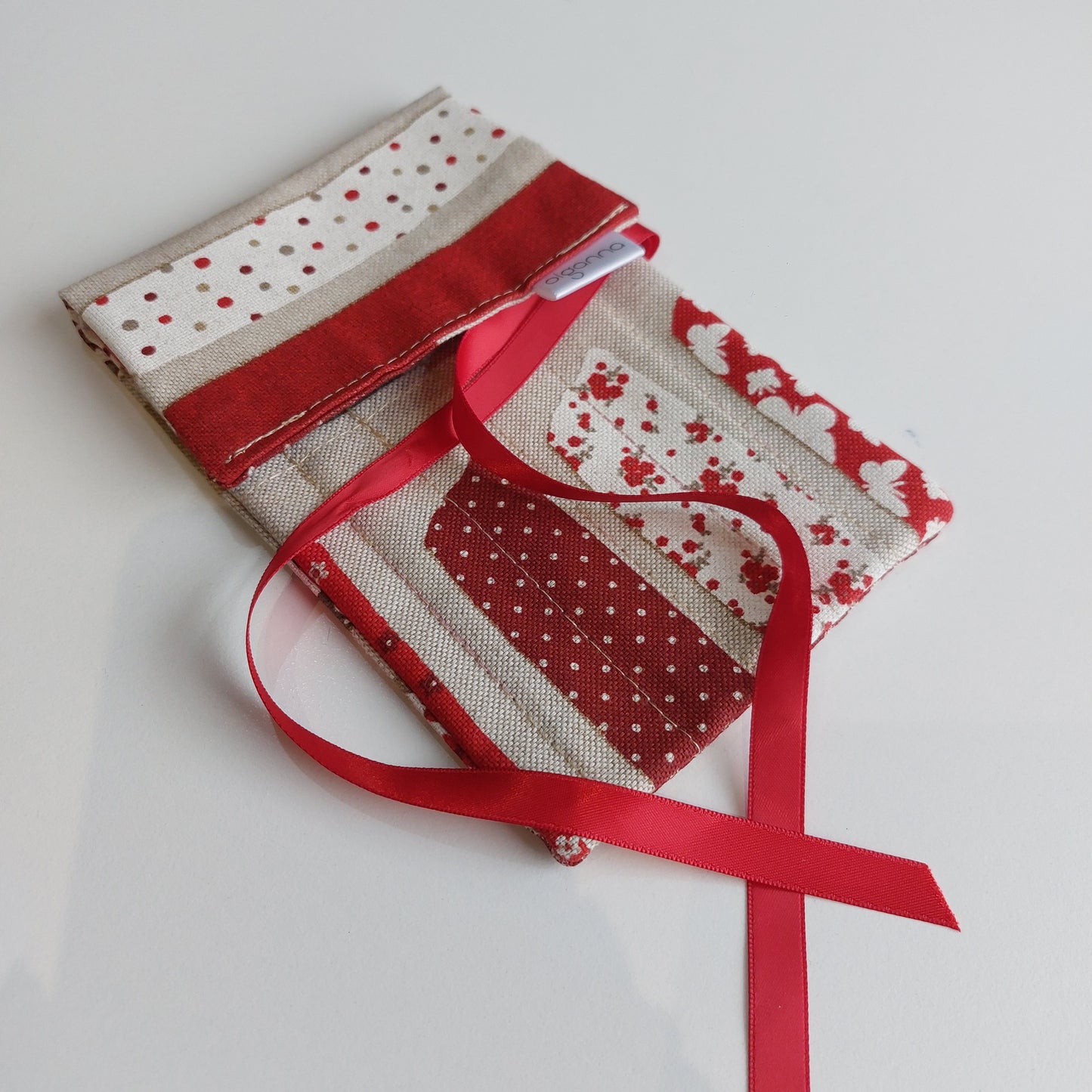 Mini Crochet Hook Case Complete with Hooks