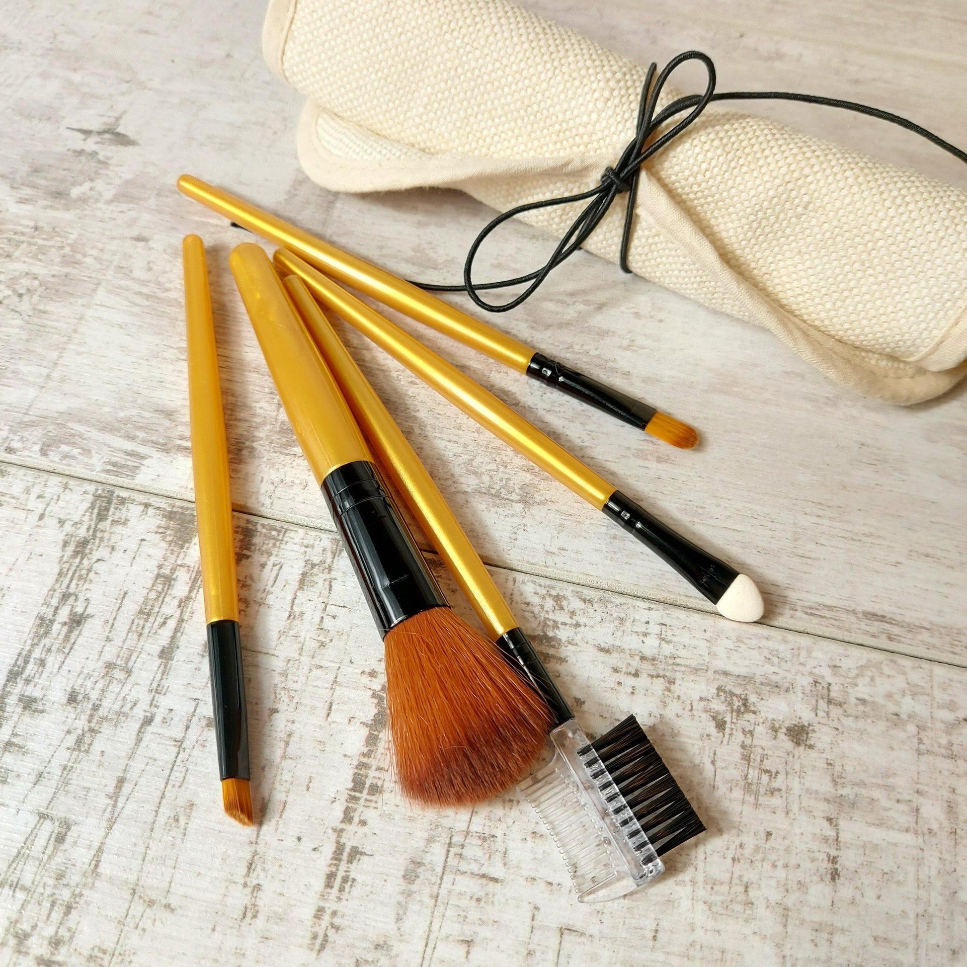Set of make up brushes in case - Olganna