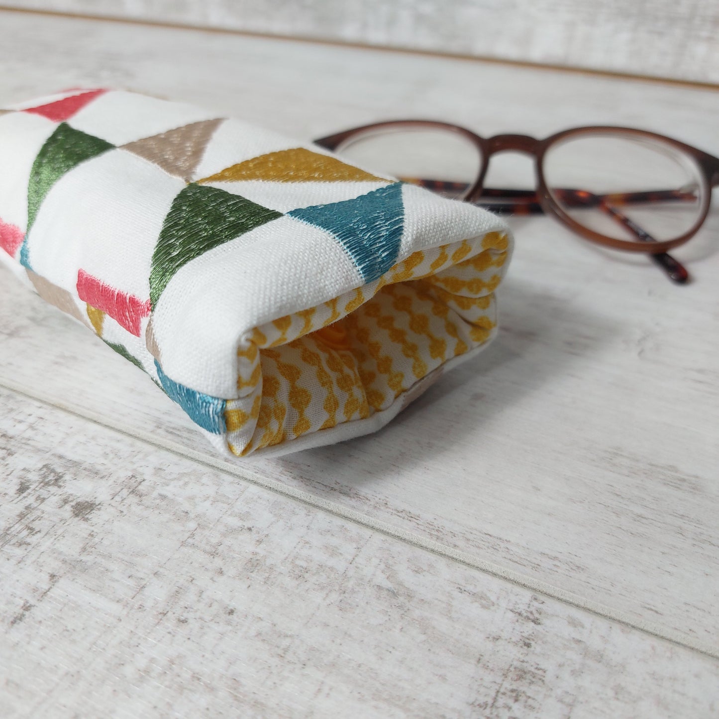 Greetings Card and Glasses Case Set