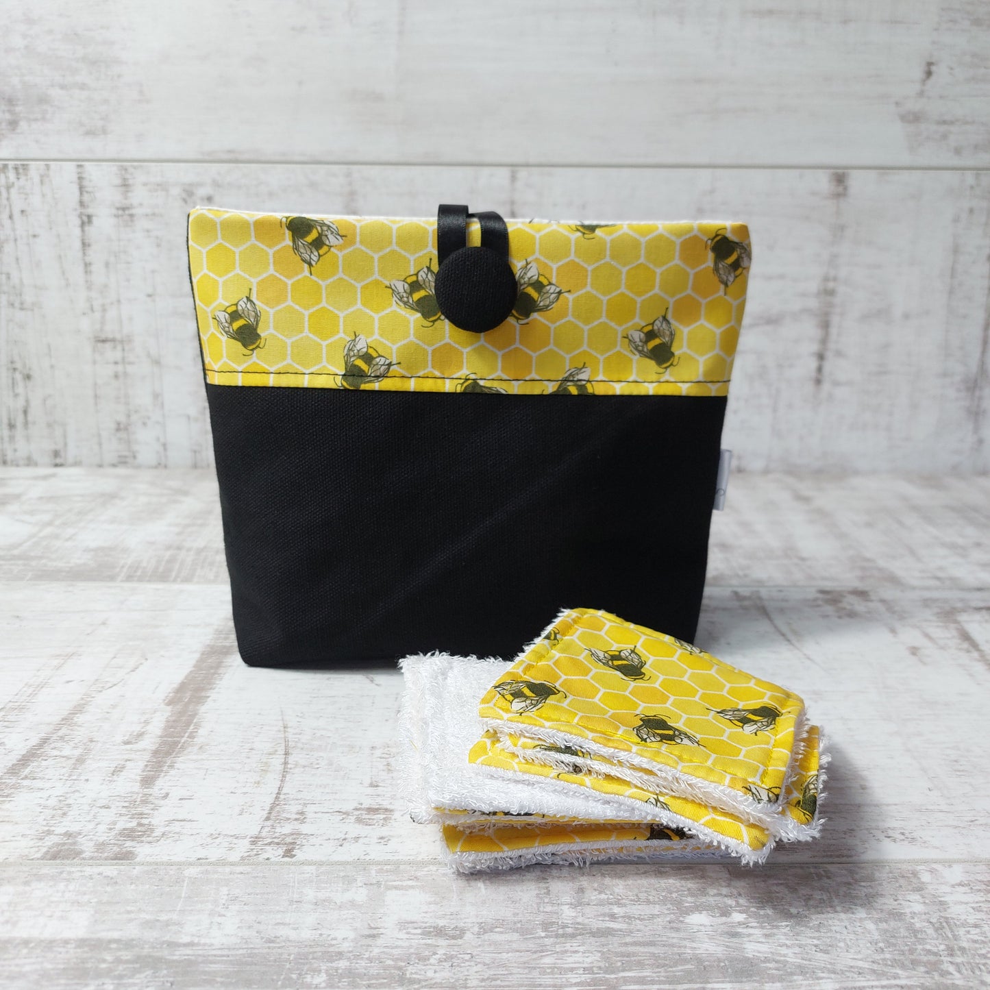 Bee Themed Beauty Gift Set