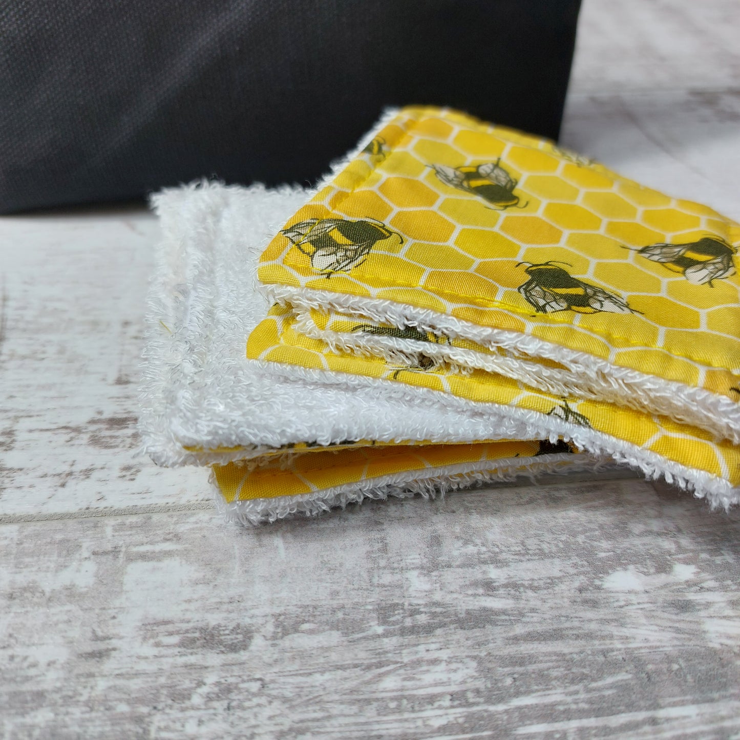 Bee Themed Beauty Gift Set