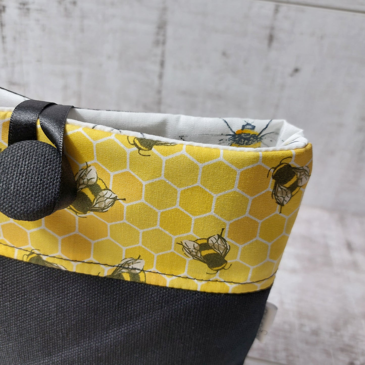 Bee Themed Beauty Gift Set