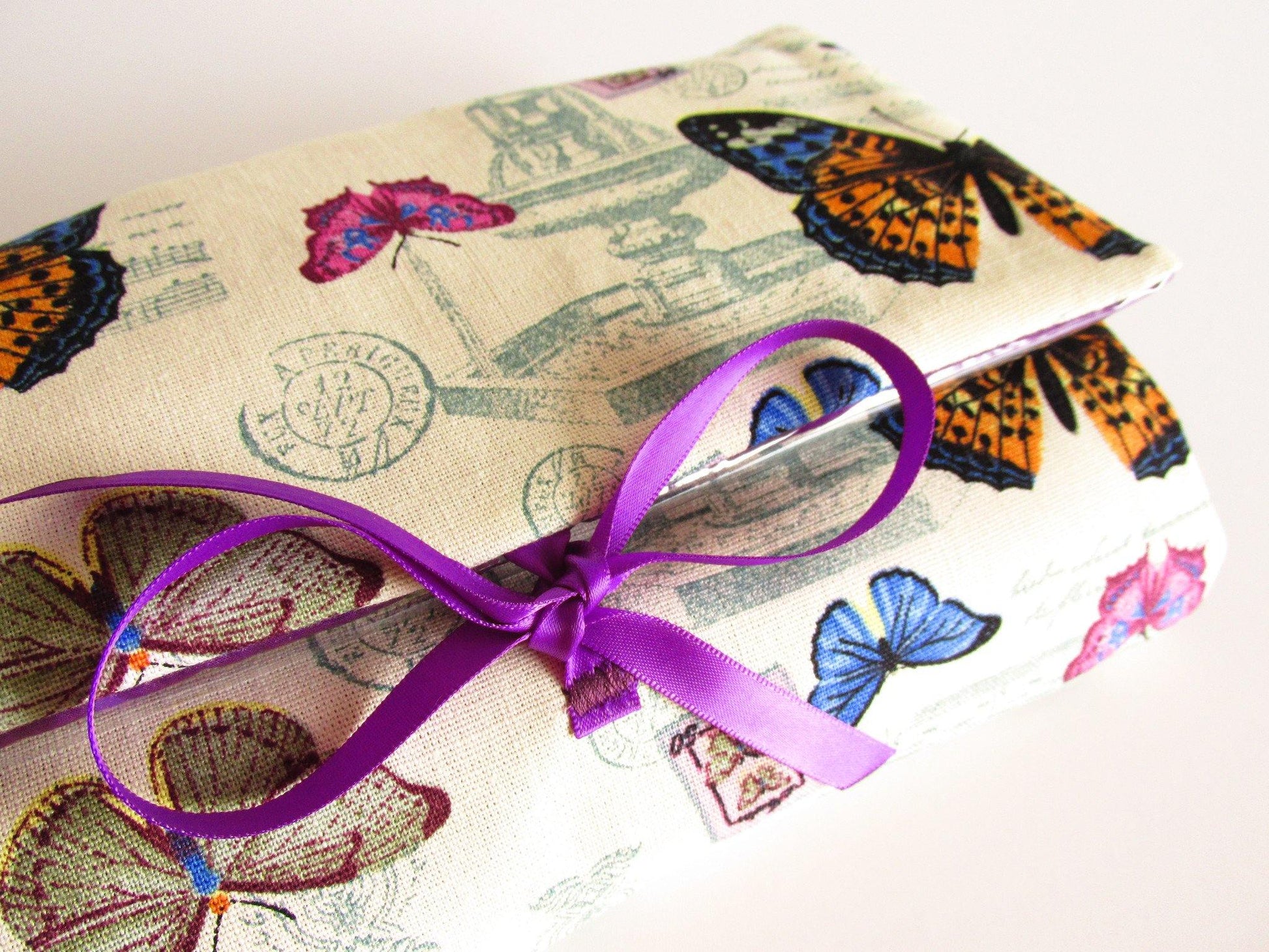 Vintage Print Butterfly Make Up Case, Best Friend Gift, Bridesmaid Gifts - Olganna