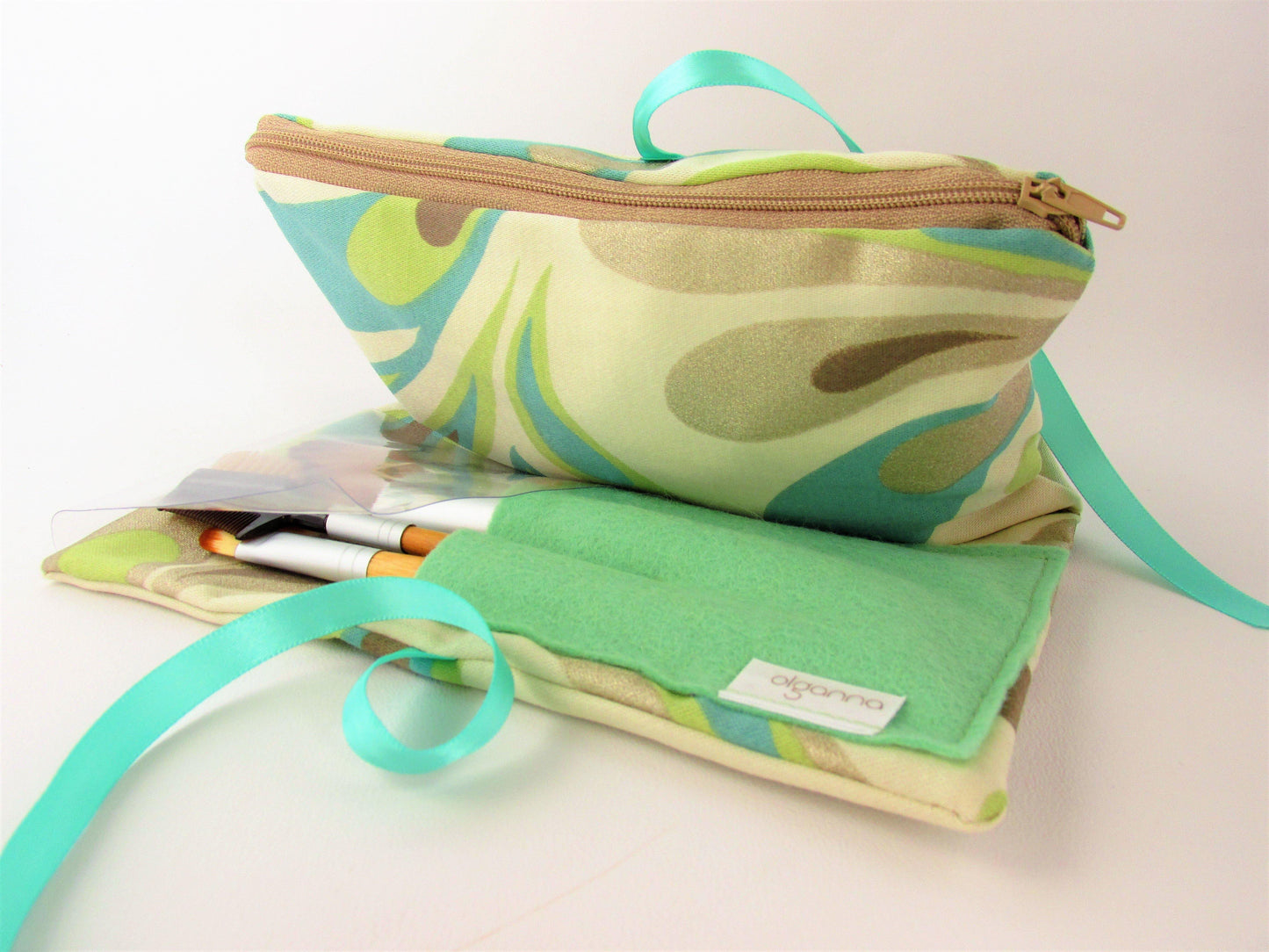 Make Up Bag Set, Make up bag with brushes Holder, Toiletry bag for ladies, What to get my daughter? Practical Gift, Aqua Swirl - Olganna