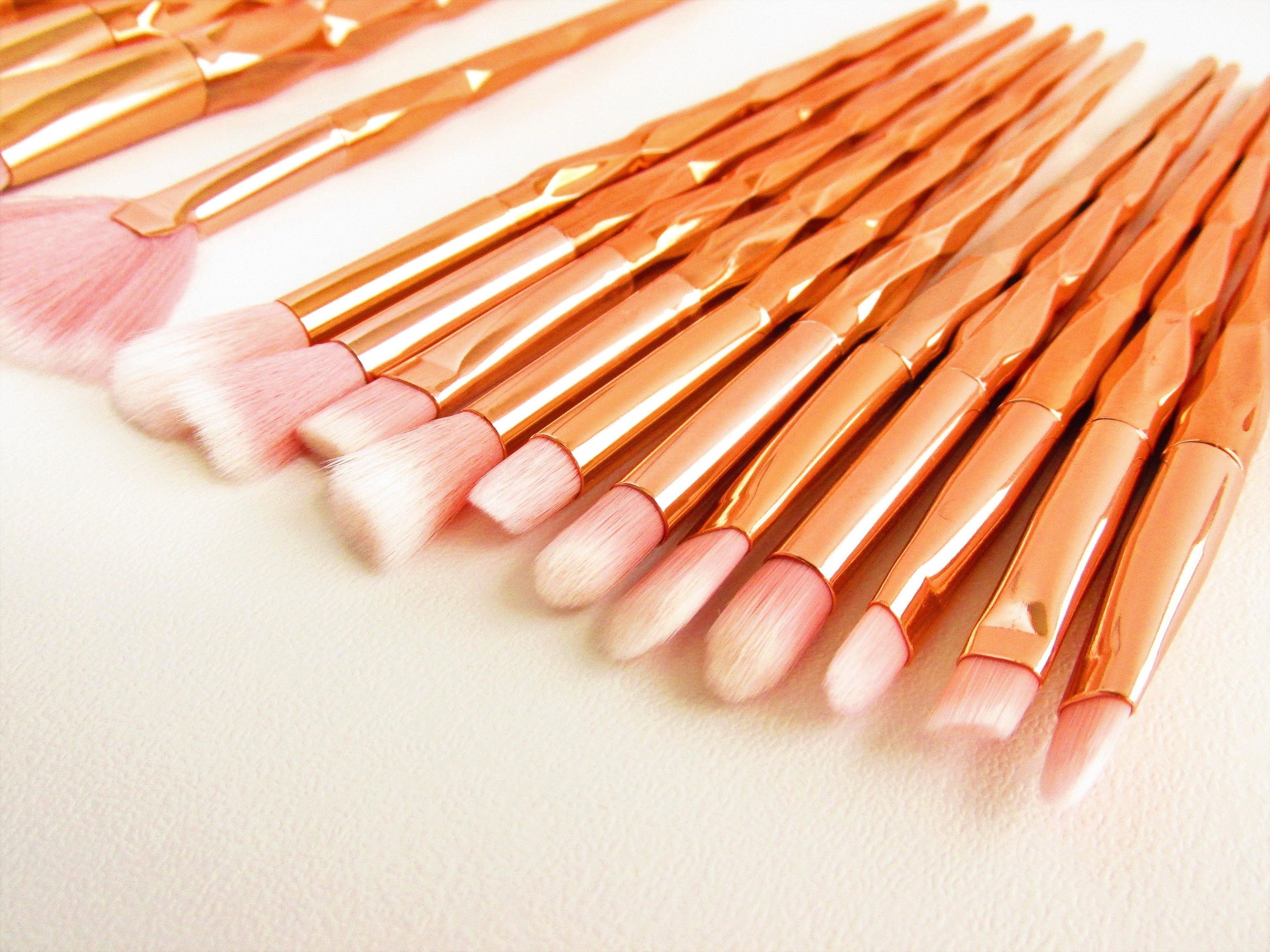 Rose Gold Make Up Brushes. - Olganna