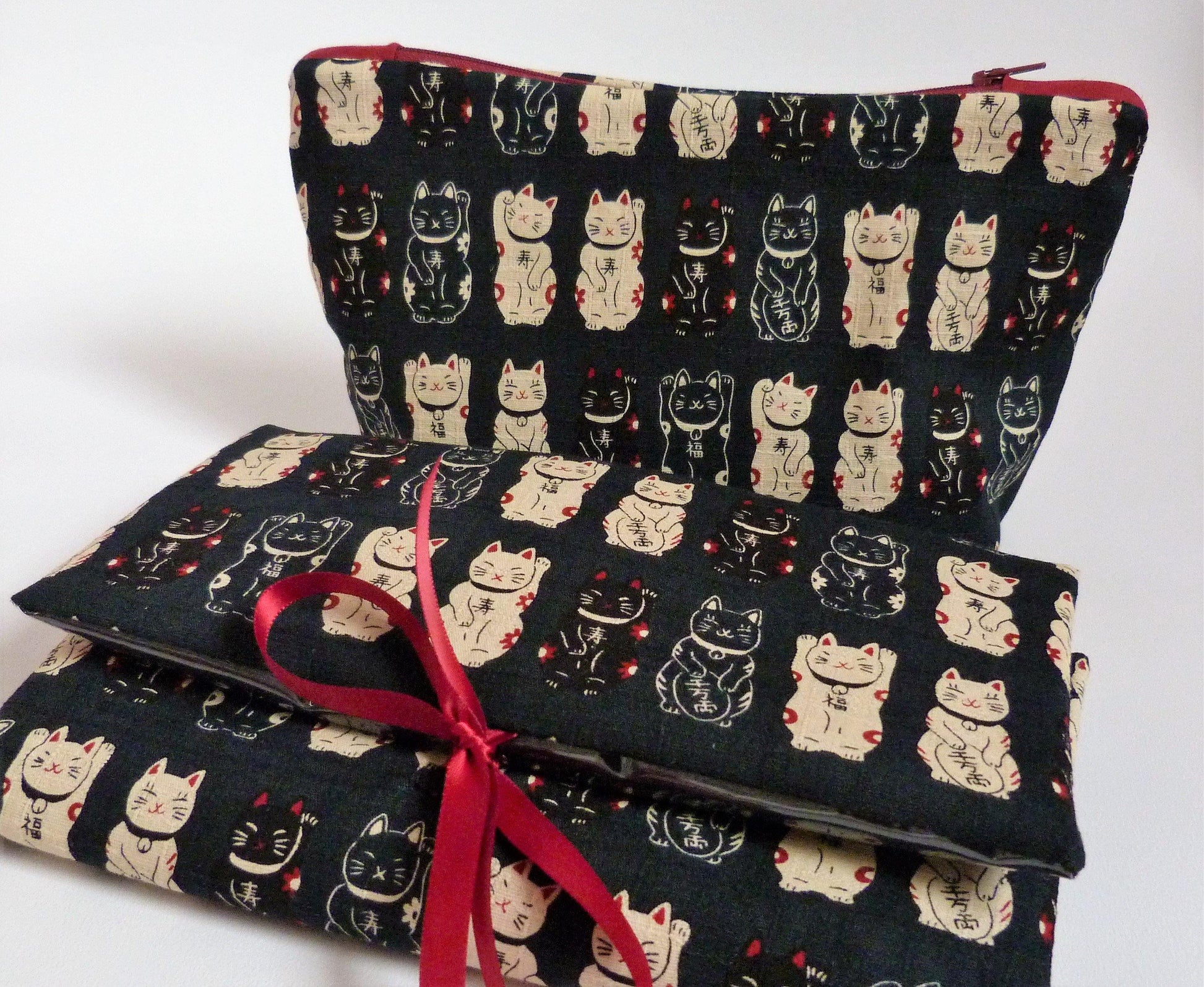 Lucky Cat Make Up Bag, Large Cosmetics Bag with zip fastening. - Olganna