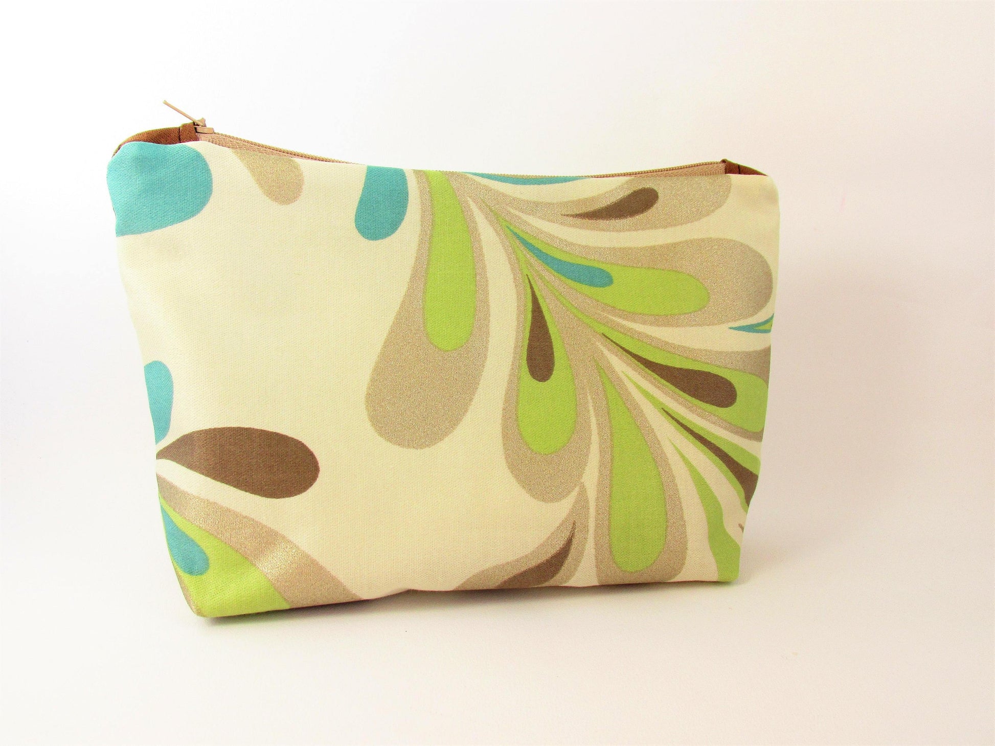 Make Up Bag with Zipper. - Olganna